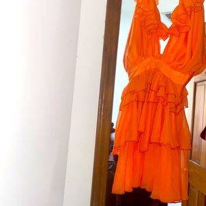 Short ruffle sexy dress for a wedding or date night! In great condition.